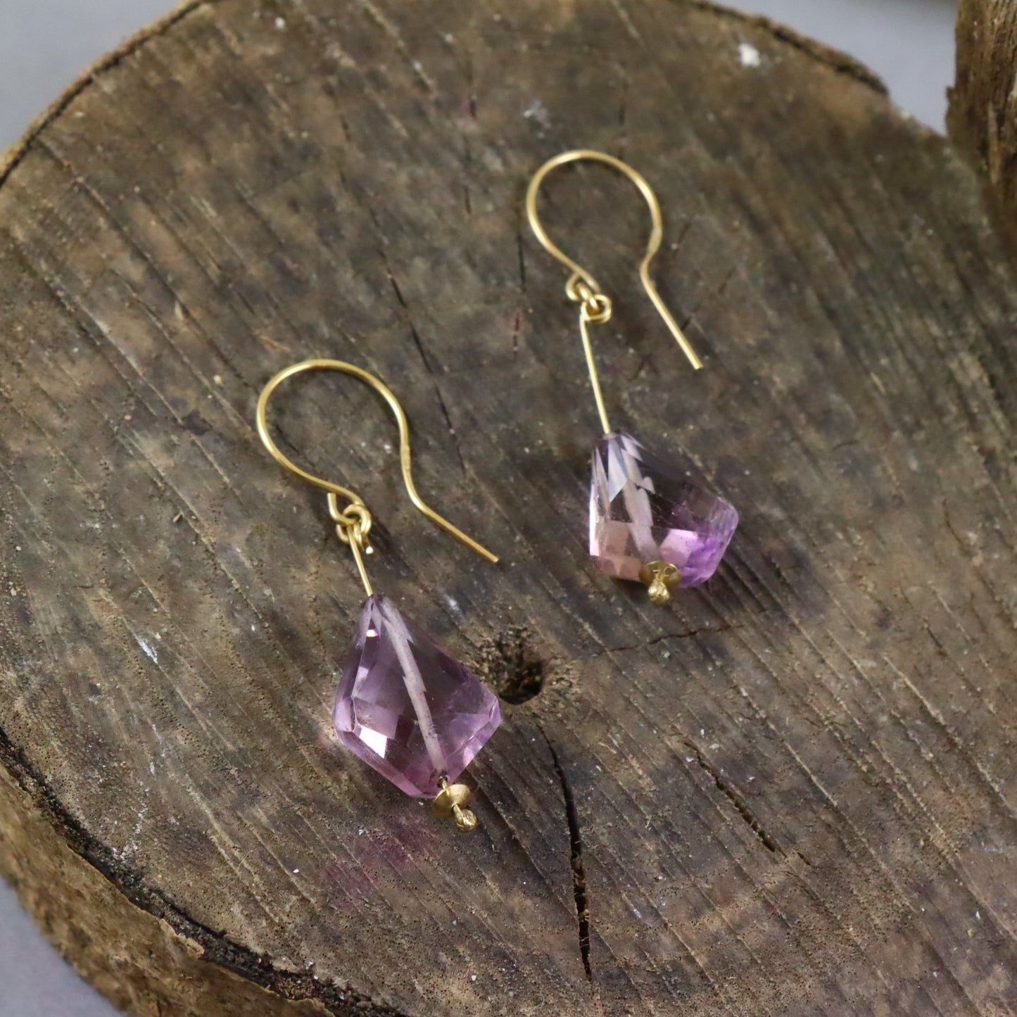 gold amethyst earrings